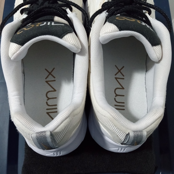 Nike Air Max 200 Metallic Gold Men's size 11 - Picture 4 of 8